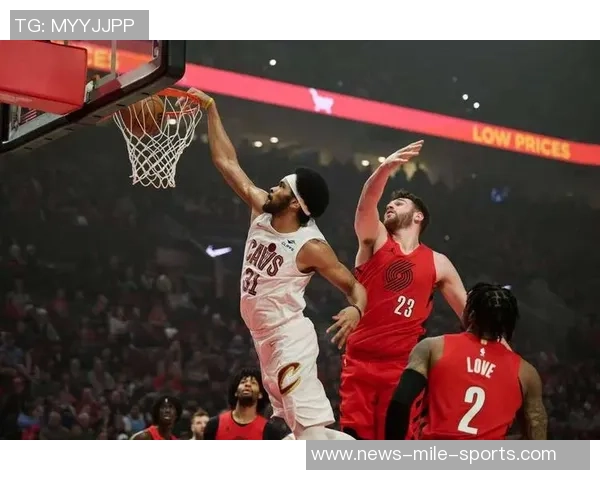 阿伦表现出色9投5中贡献11分10篮板2次抢断助力球队战胜对手 阿伦表现出色9投5中贡献11分10篮板2次抢断助力球队战胜对手